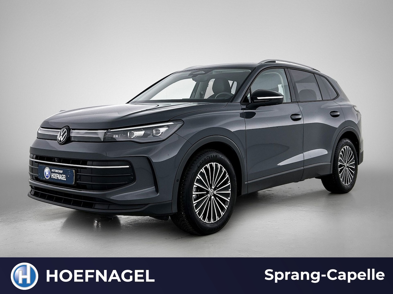 Volkswagen Tiguan - 1.5 eTSI Life Edition | 360 Camera | Stoelverwarming | Adaptive Cruise | Navigatie | CarPl - AutoWereld.nl