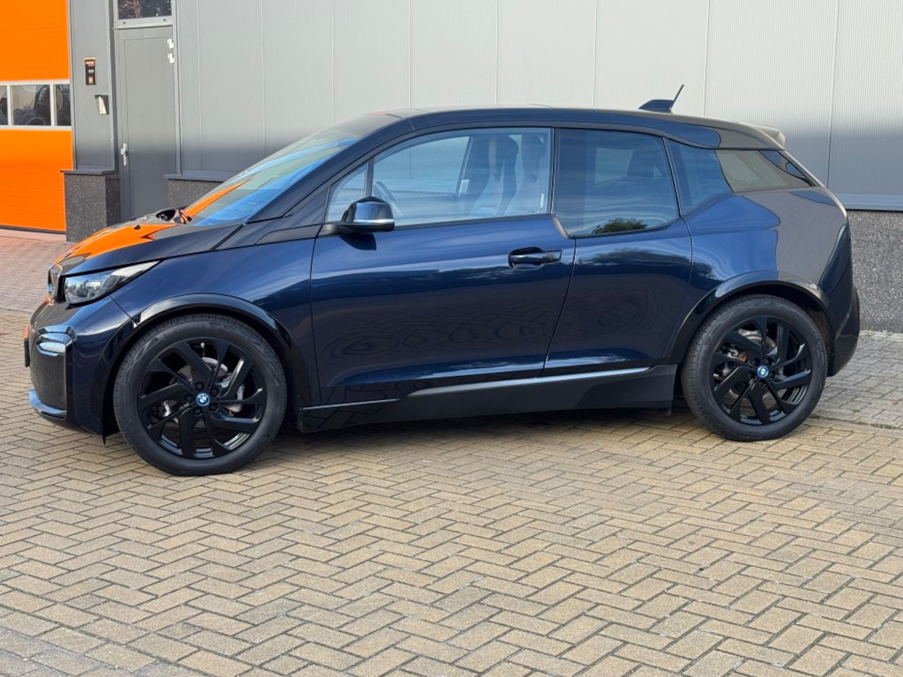 BMW i3 - S 120Ah 42 kWh Leer, Schuifdak SOH 91% - AutoWereld.nl