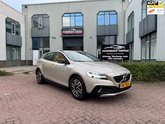 Volvo V40 Cross Country - 1.5 T3 Nordic+ AUTOMAAT