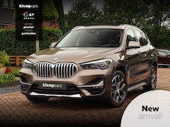 BMW X1 - xDrive25i X-line | Stuurverw. | KeylessEntr. | 230PK | Schuifdak | Unieke kleur