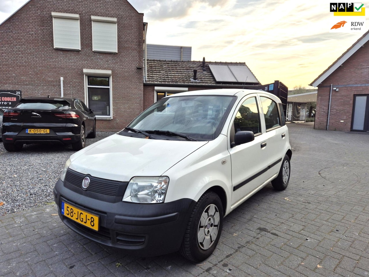 Fiat Panda - 1.1 Actual 5 Deurs hoge instap - AutoWereld.nl