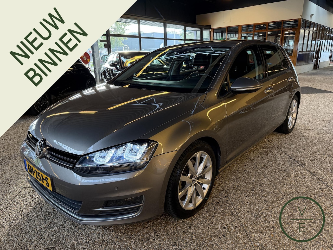 Volkswagen Golf - 1.4 TSI ACT Business Edition | Camera | DSG | Adaptive | - AutoWereld.nl