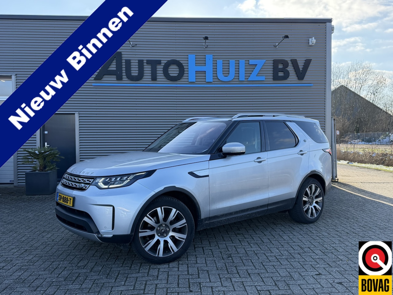 Land Rover Discovery - 3.0 Td6 HSE Luxury 7persoons ACC LED Panoramadak Trekhaak Carplay Keyless Entry Stoelverwa - AutoWereld.nl
