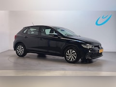 Volkswagen Polo - 1.0 TSI Life Business Camera Stoelverwarming Navigatie DAB+ App-Connect