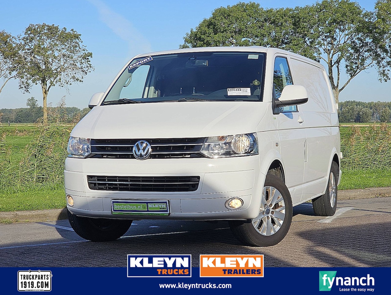 Volkswagen Transporter - 2.0 TDI L1H1 NAP 102Pk Airco Bumpers-Kleur Lm-Velgen Trekhaak Export ! - AutoWereld.nl