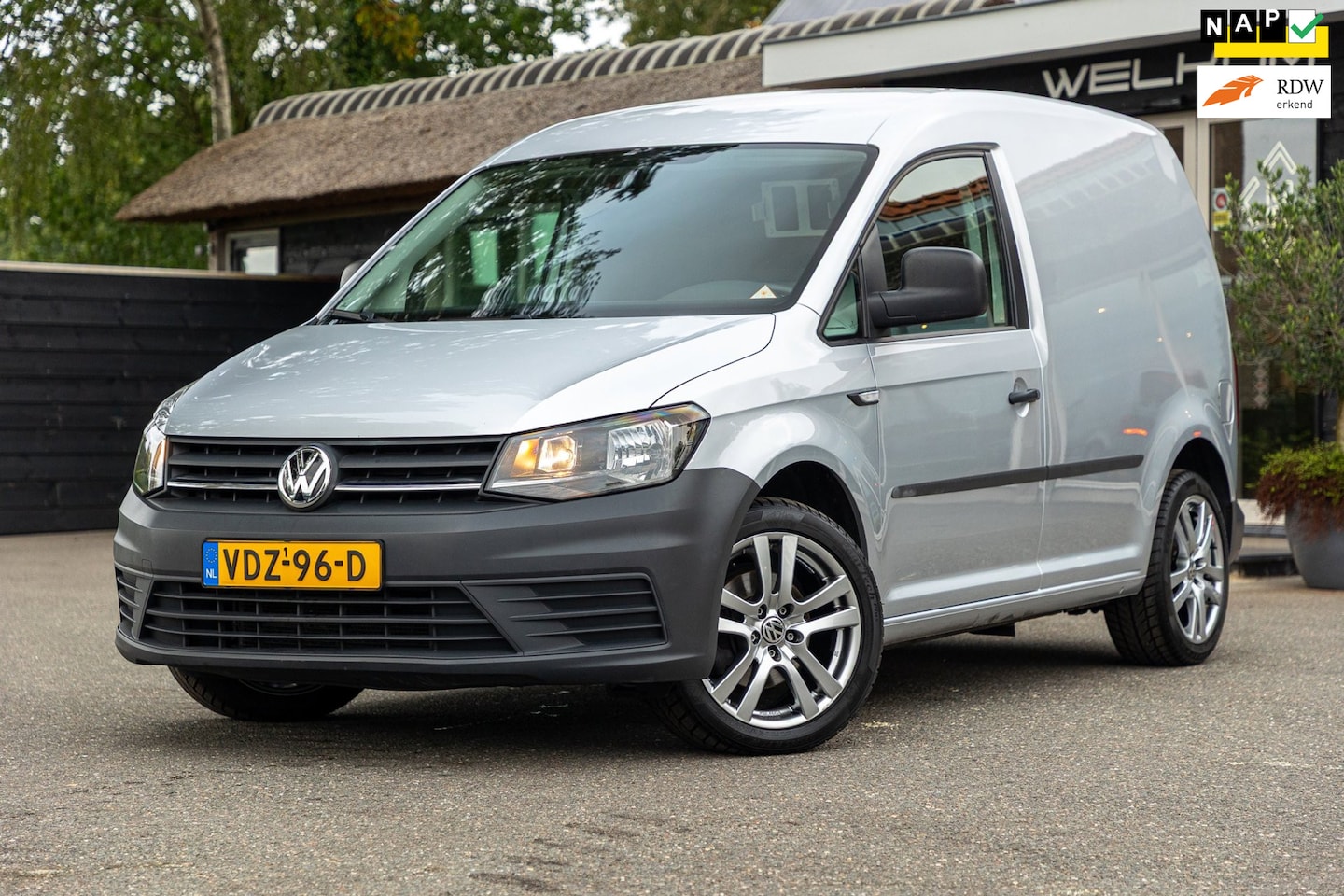 Volkswagen Caddy - 2.0 TDI L1H1 BMT Trendline Airco I Navigatie I 17 Inch I Bluetooth I Android I CarPlay I N - AutoWereld.nl