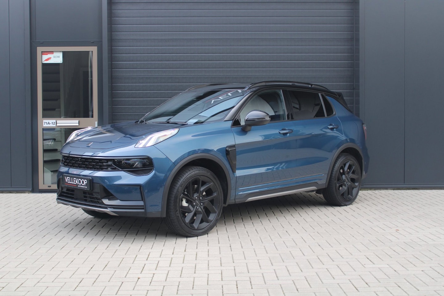 Lynk & Co 01 - 1.5 PHEV | Trekhaak | Black Pack | Pano | Stuurverwarming | Adaptive Cruise | Zwarte hemel - AutoWereld.nl