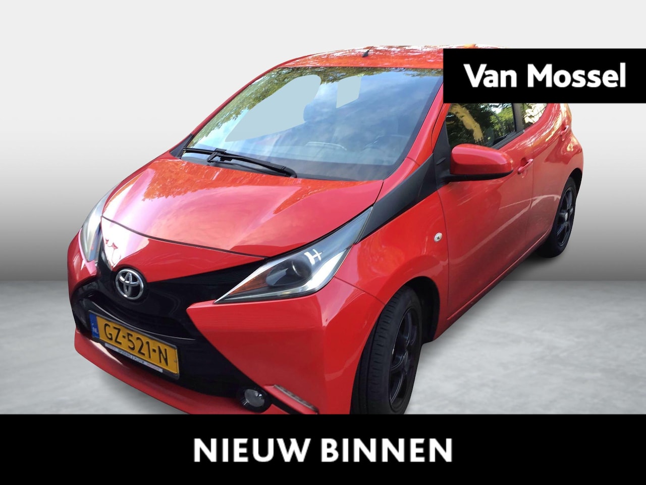 Toyota Aygo - 1.0 VVT-i x-play 1.0 VVT-i x-play - AutoWereld.nl