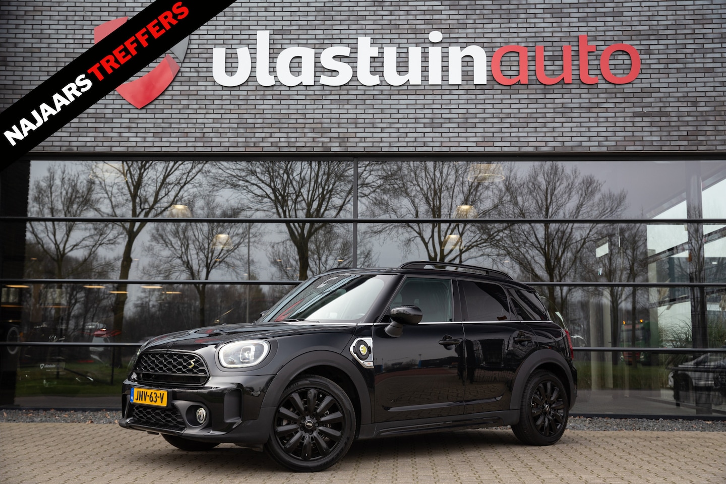 MINI Countryman - Mini 1.5 Cooper S E ALL4 Chili , Adap. cruise, Head-up display, Leer, Memory - AutoWereld.nl