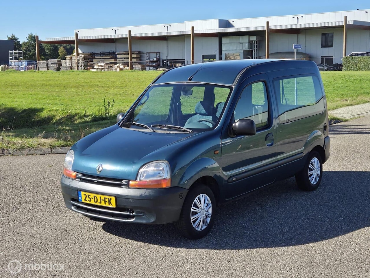 Renault Kangoo - combi 1.4 RT Pampa Rolstoel auto 3+1 4 pers. - AutoWereld.nl