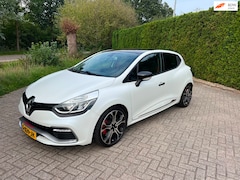 Renault Clio - 1.6 R.S. Trophy PARELMOER WIT CAMERA