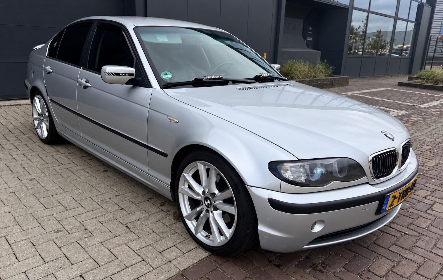 BMW 3-serie - 325i High Executive /actieve uitlaat/Tunning - AutoWereld.nl