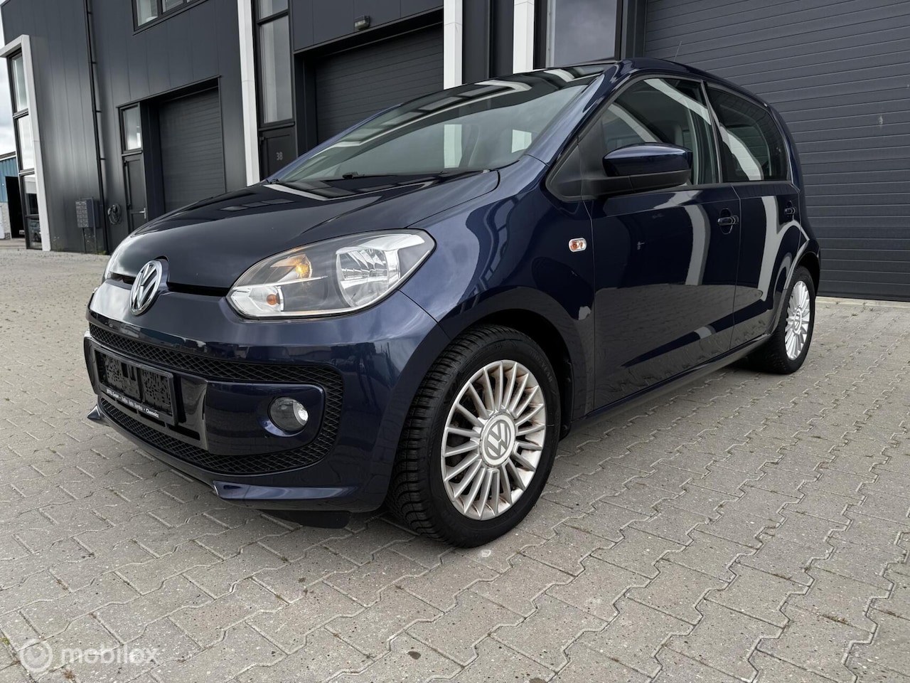 Volkswagen Up! - 1.0 high up! BlueMotion 2013 Airco/stoelverw - AutoWereld.nl