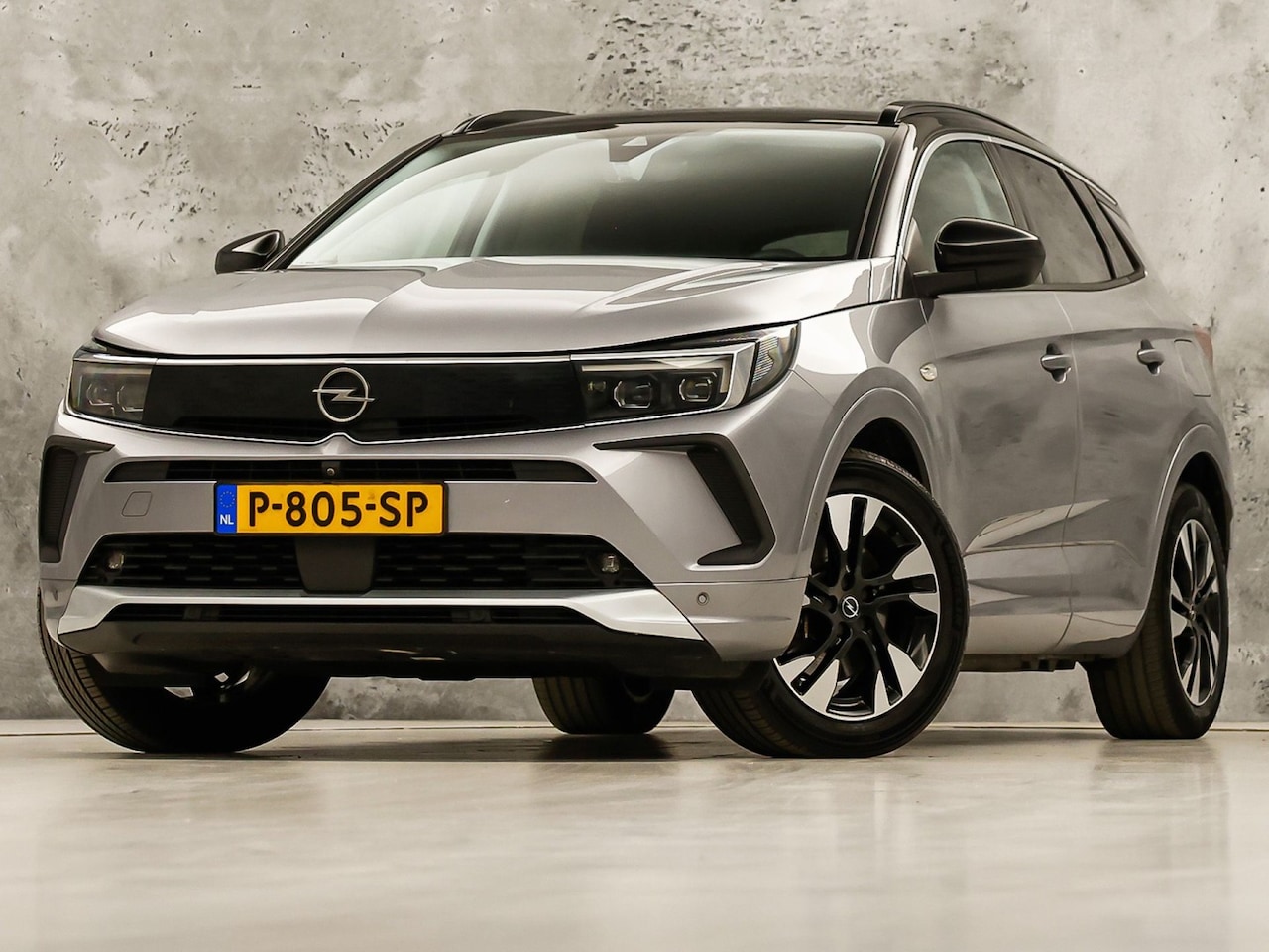 Opel Grandland - 1.6 Turbo Plug-In Hybrid 4x4 Ultimate 224Pk Automaat (NAP, VIRTUAL COCKPIT, SOH 96,6%, APP - AutoWereld.nl