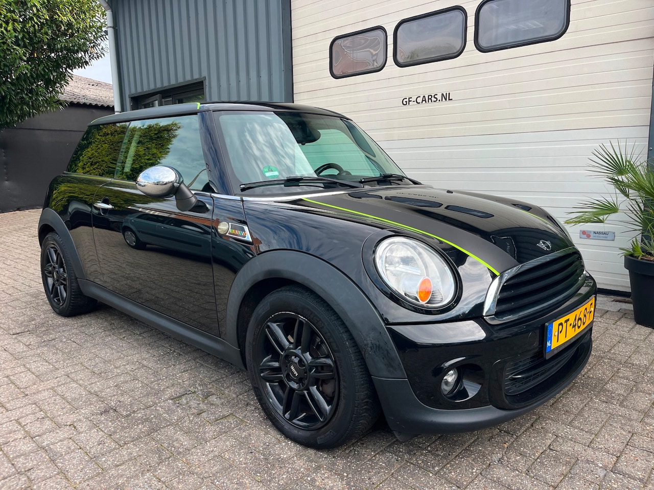 MINI One - Mini 1.6 Chili Final Edition 2013 Zeer Mooi! - AutoWereld.nl