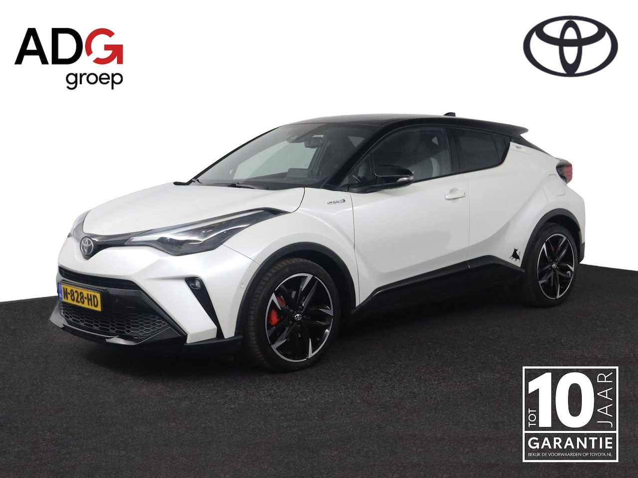 Toyota C-HR - 2.0 Hybrid GR Sport | Stoel en stuurwiel verwarming | Parkeer sensoren | Trekhaak | - AutoWereld.nl
