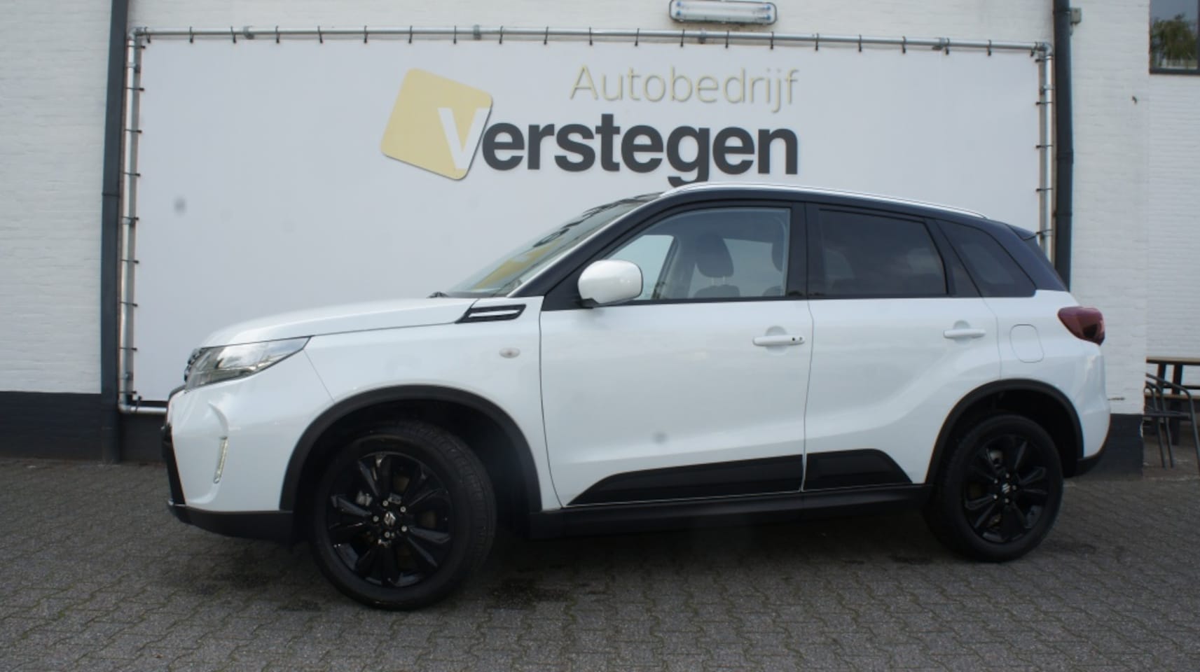 Suzuki Vitara - 1.4 SH B.jet Black White - AutoWereld.nl
