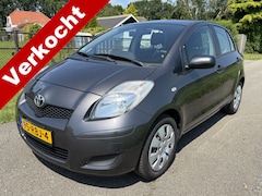 Toyota Yaris - 1.3 VVTi Comfort Airco/5-Drs/NL-Auto