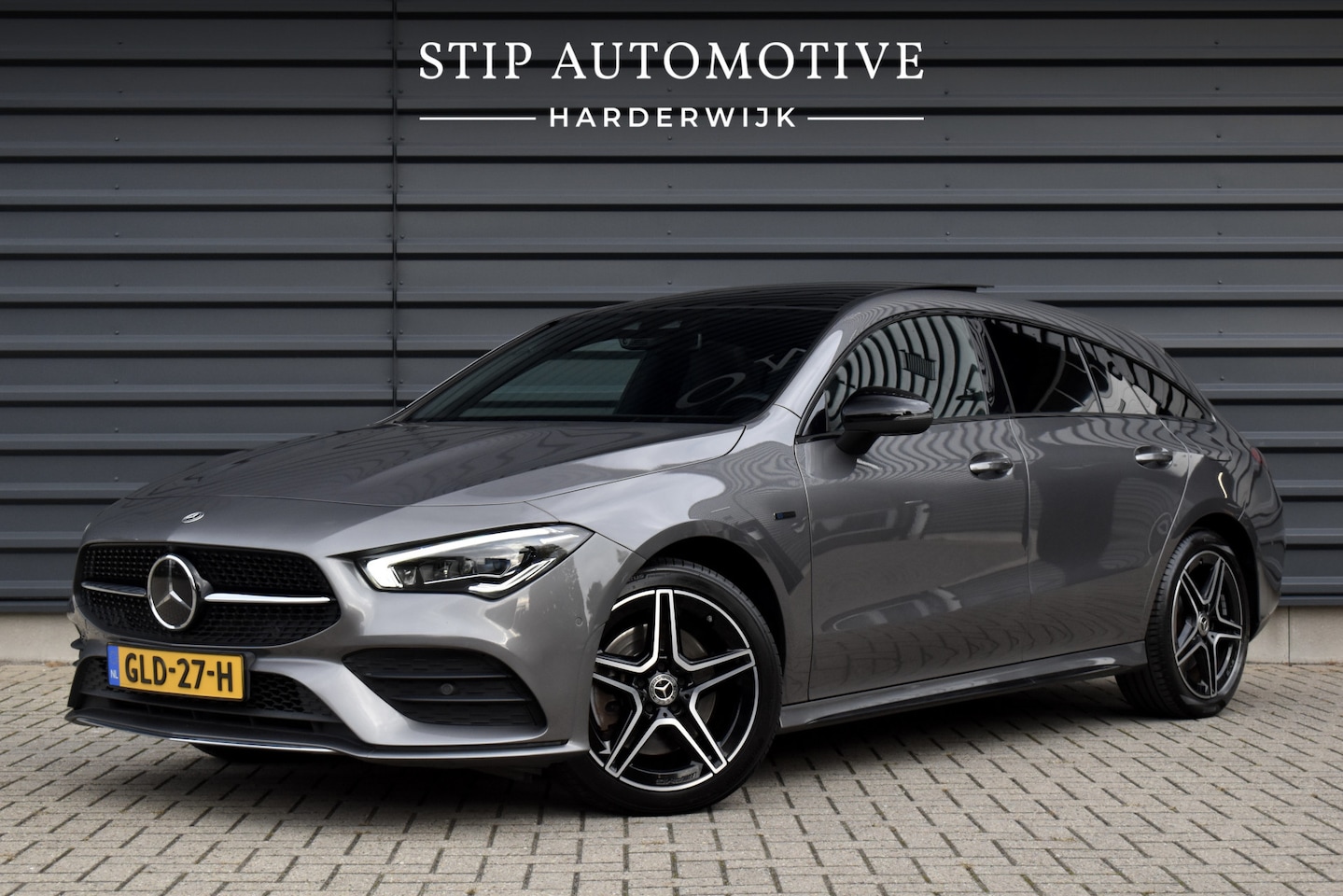 Mercedes-Benz CLA-klasse Shooting Brake - 250 e AMG Line | Panorama | ACC | Multibeam LED | Sfeerverlichting | Widescreen Cockpit | - AutoWereld.nl
