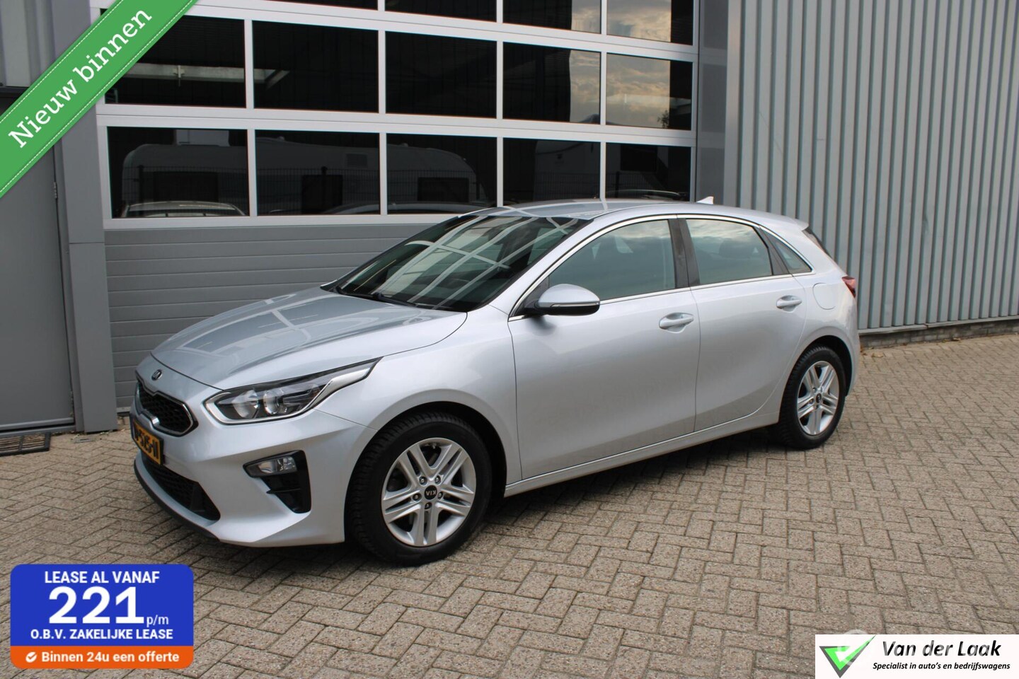 Kia Cee'd - Ceed 1.0 T-GDi DynamicLine 1e Eig | NL Auto | 60.260 KM | Boekjes. - AutoWereld.nl
