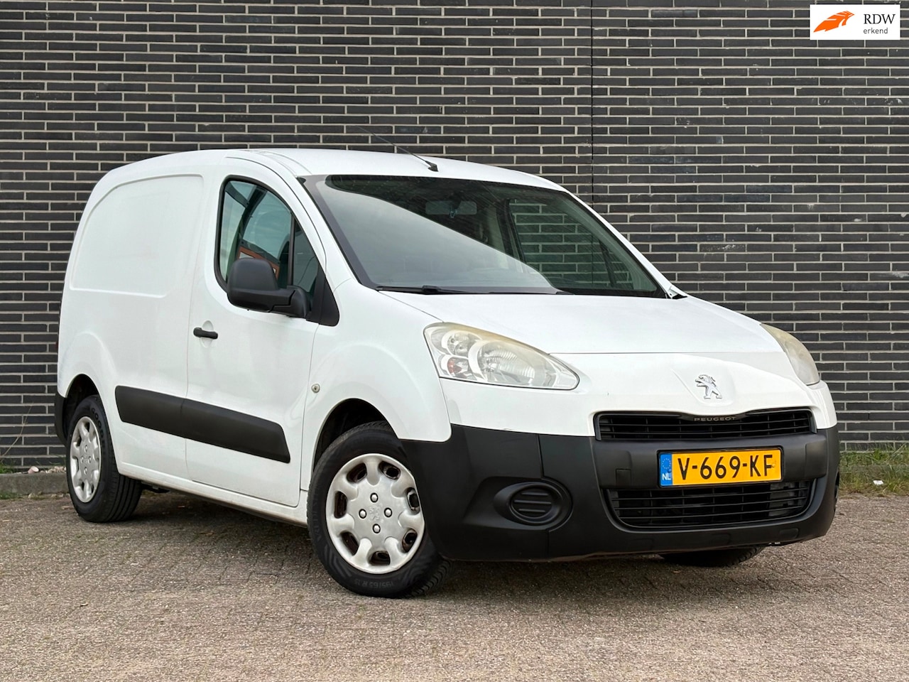Peugeot Partner - 120 1.6 HDI L1 XT Profit + Nieuwe Apk, Airco! - AutoWereld.nl
