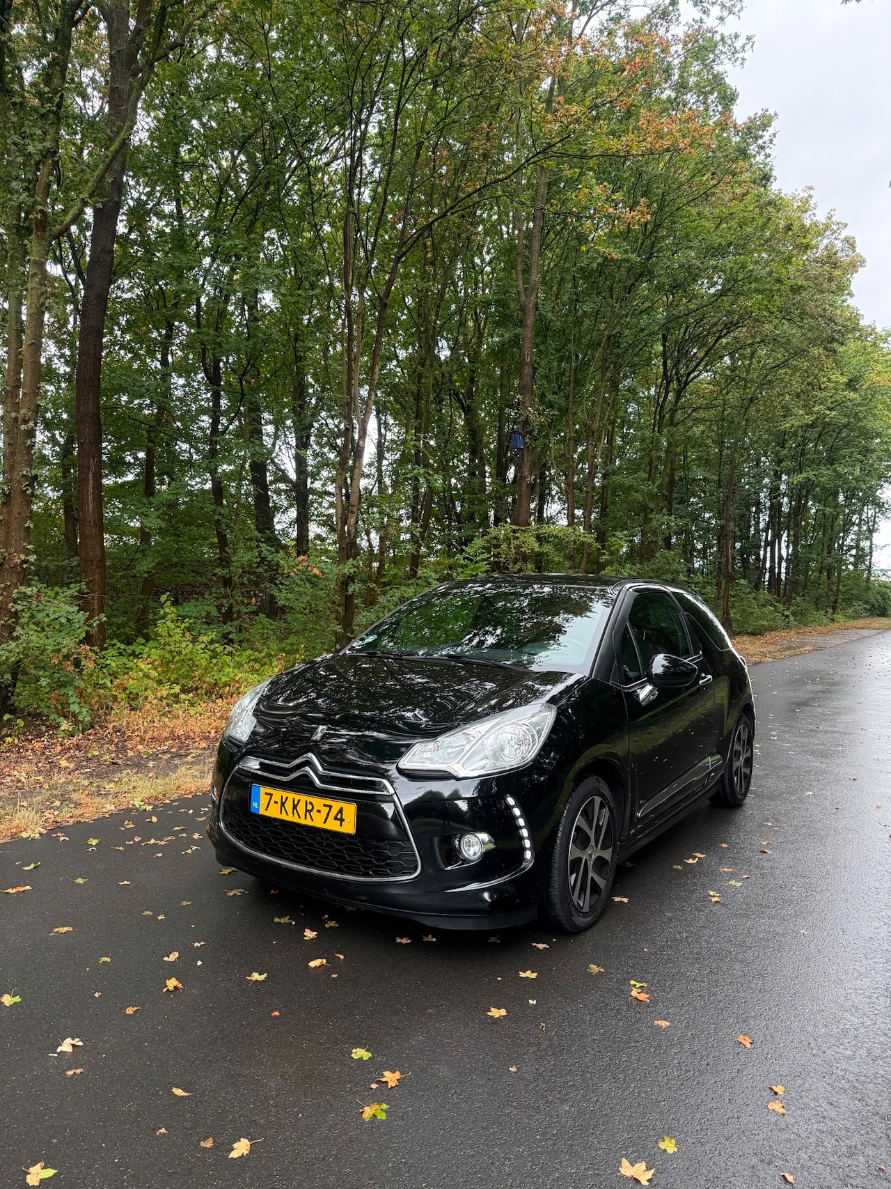 Citroën DS3 - 1.2 VTi So Chic 1.2 VTi So Chic, Slechts 134120KM! Apk! - AutoWereld.nl