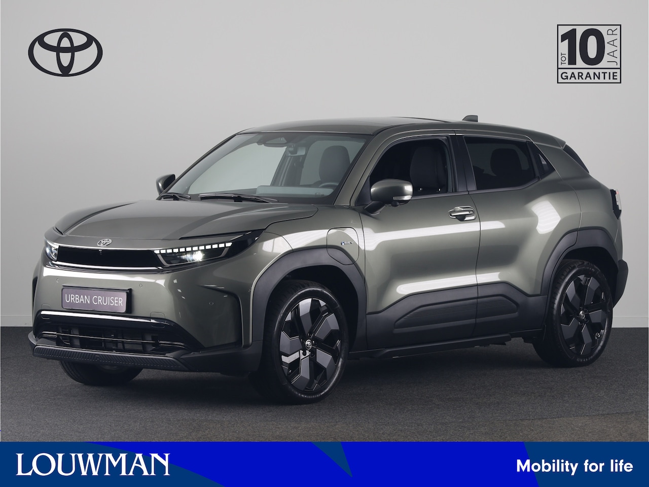 Toyota Urban Cruiser - Executive 61 kWh *NIEUW* | Direct leverbaar! | 360 camera | Inruilpremie | * - AutoWereld.nl
