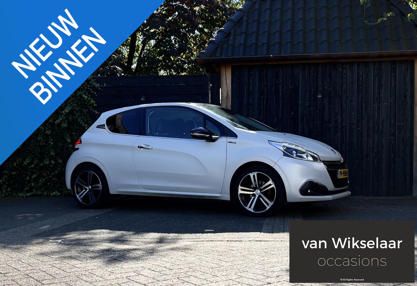 Peugeot 208 - 1.2 PureTech GT-line 2017 JBL-SPEAKERS/PANODAK/PARELMOER - AutoWereld.nl