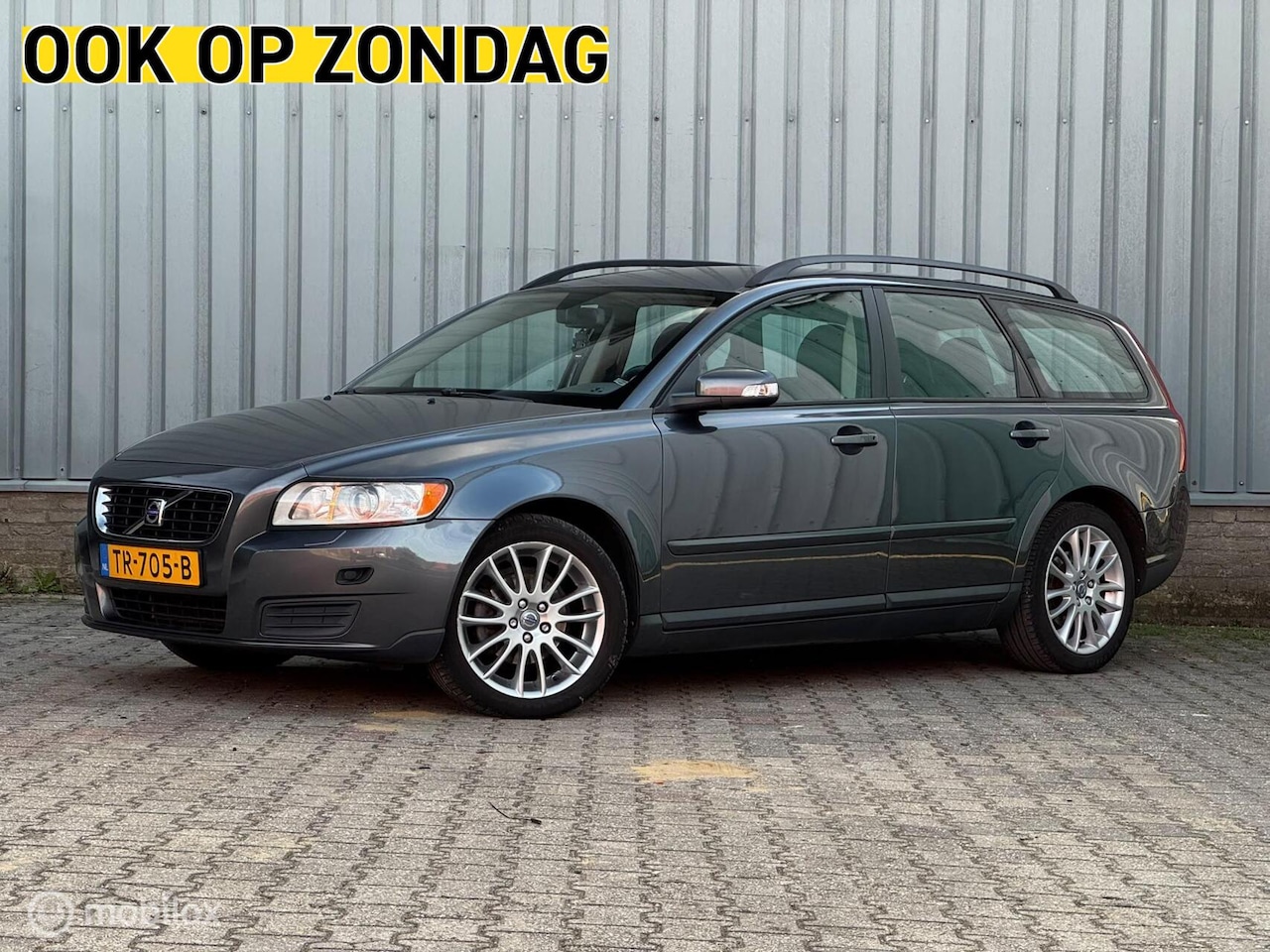 Volvo V50 - 1.8 Momentum | Stoelverw. | Climate | Cruise - AutoWereld.nl