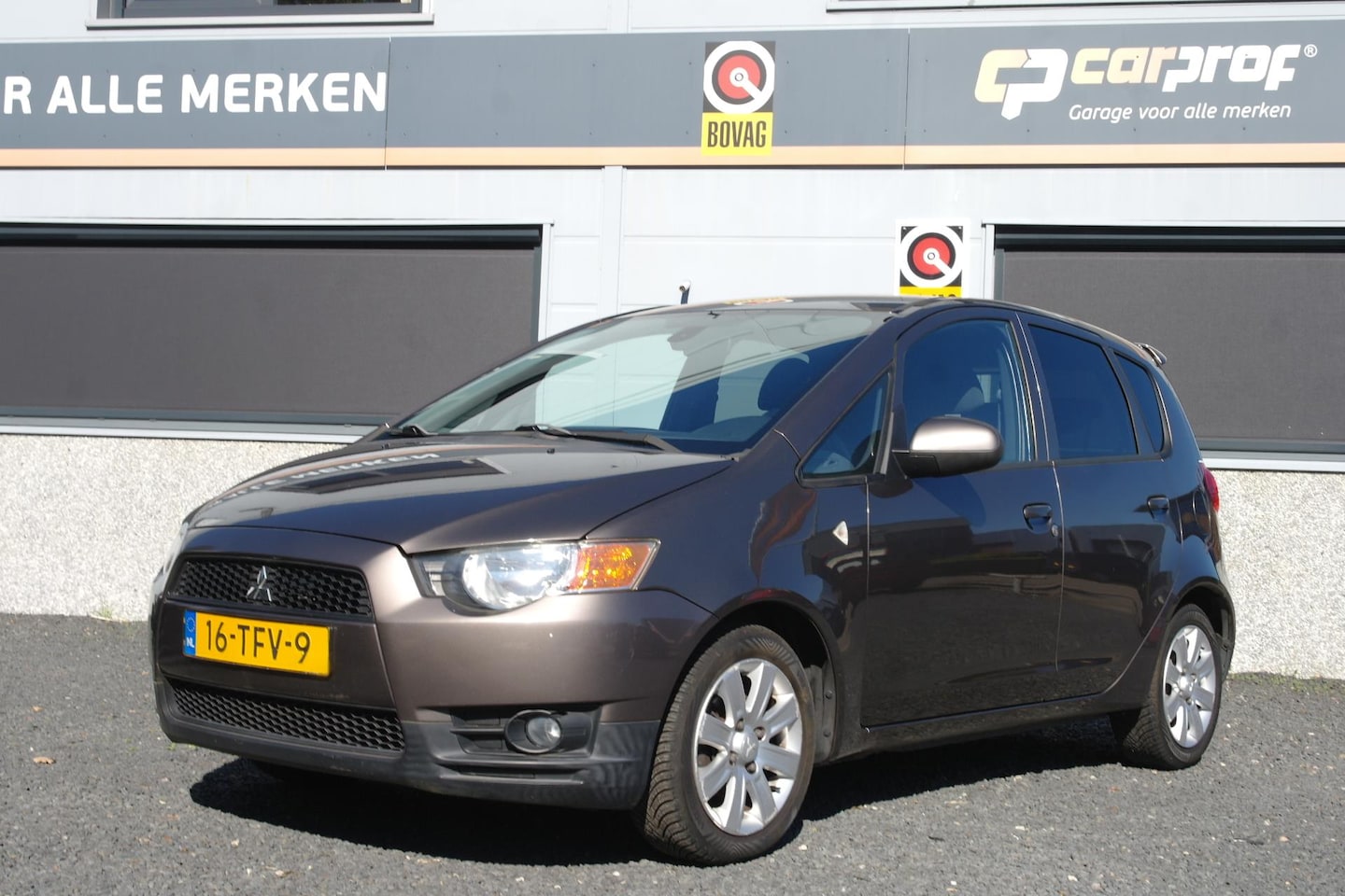 Mitsubishi Colt - 1.3 Edition Two 1.3 Edition Two , Airco , Cruisecontrole , Trekhaak , NAP , Bovag - AutoWereld.nl