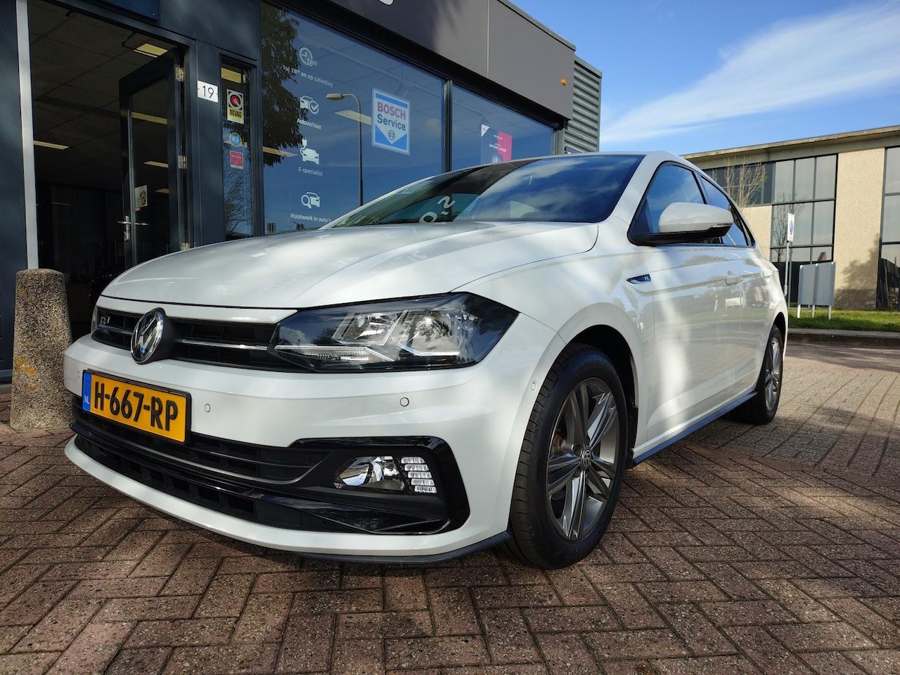 Volkswagen Polo - 1.0 TSI R-Line Camera, PDC V + A, Virtual Cockpit, Carplay - AutoWereld.nl