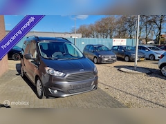 Ford Tourneo Courier - 5 persoons 1.0 Titanium