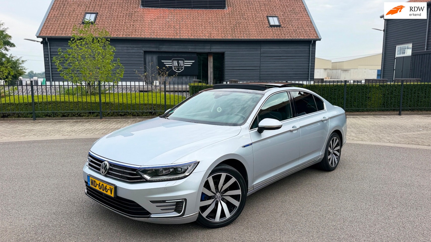 Volkswagen Passat - 1.4 TSI GTE 218PK Panoramadak Virtual Cockpit Leer Navi Led-Xenon 360"Camera - AutoWereld.nl