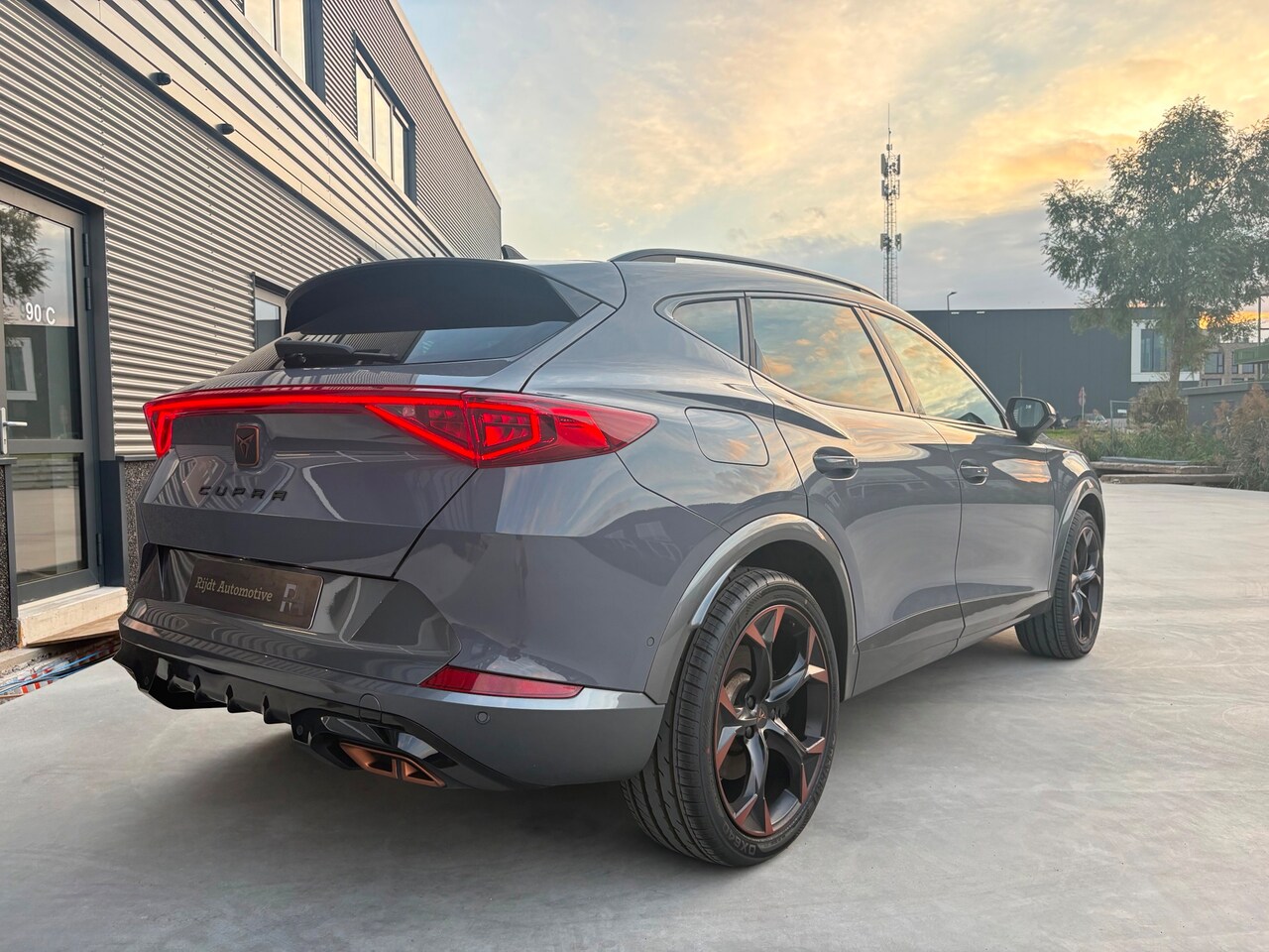 CUPRA Formentor - 1.4 e-Hybrid VZ Performance |Pano|Cam|Memory - AutoWereld.nl