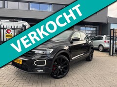 Volkswagen T-Roc - 1.5 TSI Sport Business R , black edition