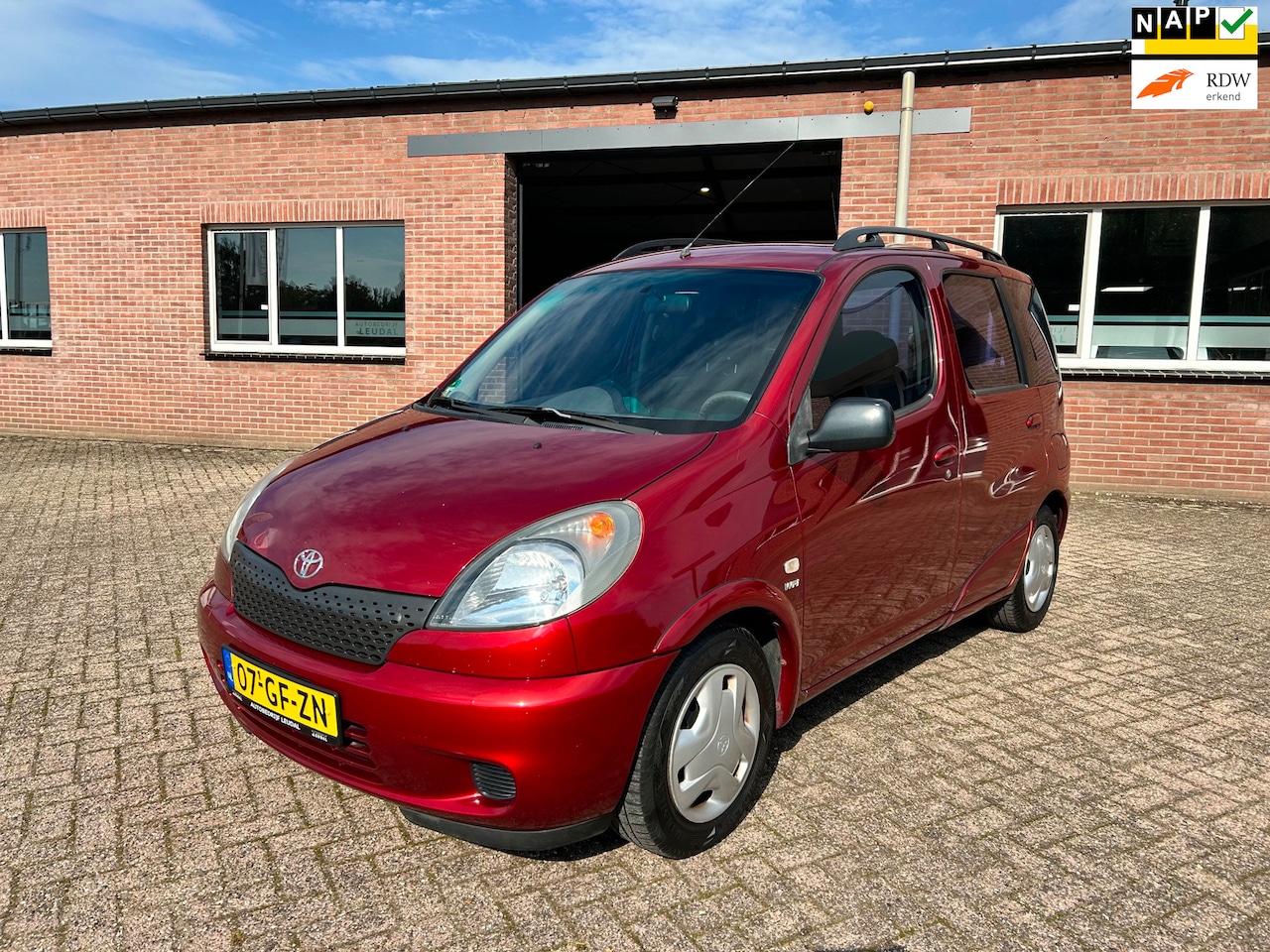 Toyota Yaris Verso - 1.5-16V VVT-i Sol 1.5-16V VVT-i Sol // Nieuwe APK - AutoWereld.nl