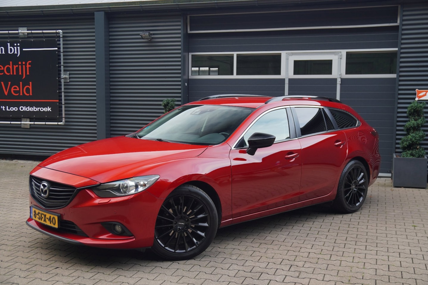 Mazda 6 Sportbreak - 2.2D SkyActiv-D 150 AUT LEDER NAVI TREKHAAK PDC XENON - AutoWereld.nl