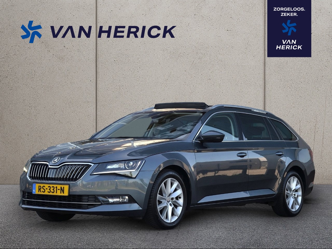 Skoda Superb Combi - 1.4 TSI ACT 150PK Ambition Business Automaat | Keyless | Panoramadak | Stoelverwarming - AutoWereld.nl