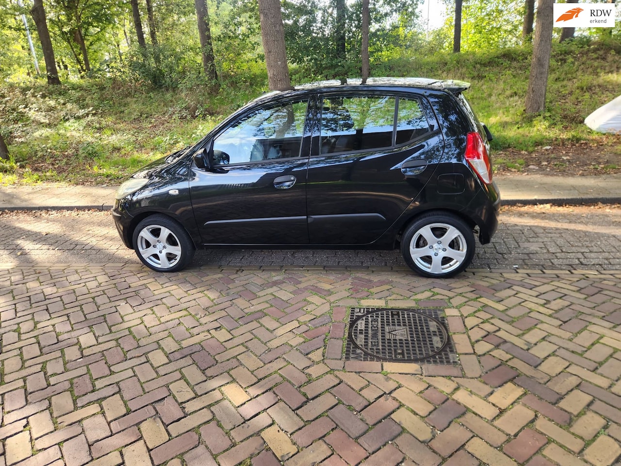 Hyundai i10 - 1.1 Active 131279 km apk 21-09-2027 - AutoWereld.nl