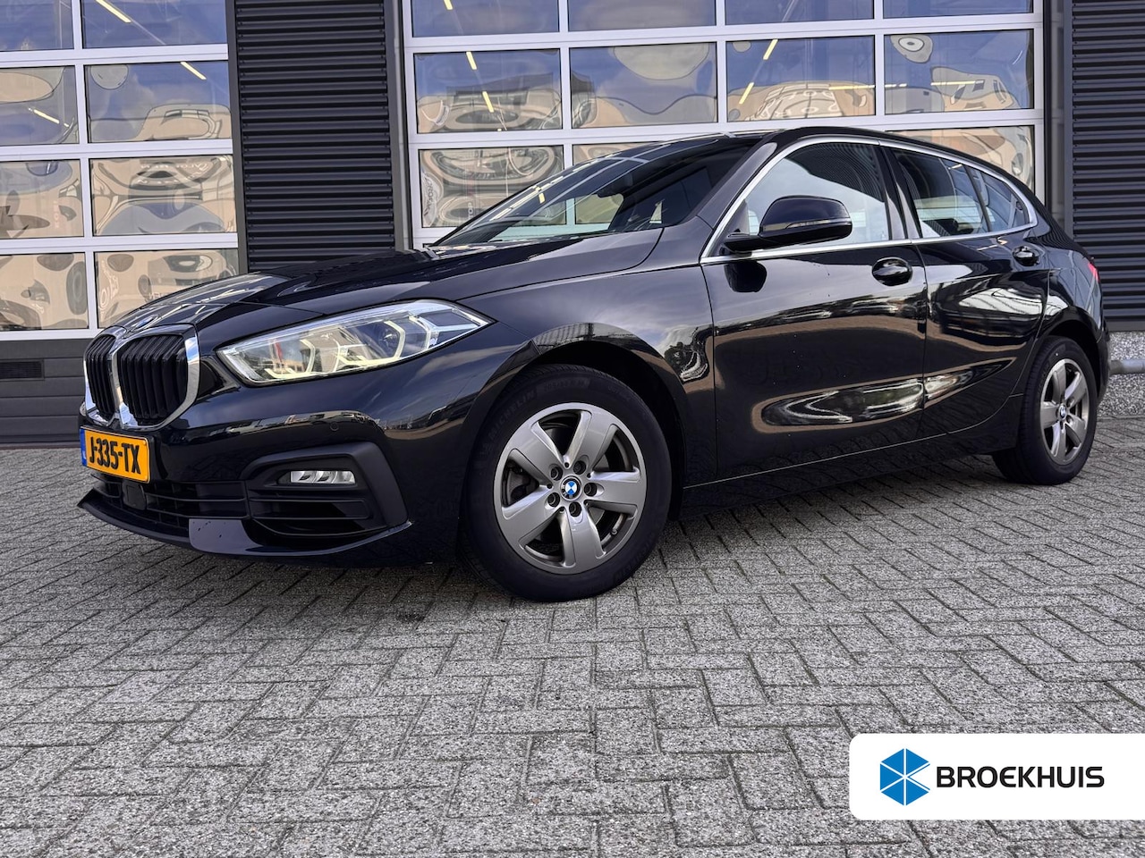 BMW 1-serie - 118i Executive Edition | Dealer Onderhouden | NL-Auto | Trekhaak Afneembaar | Stoelverwarm - AutoWereld.nl