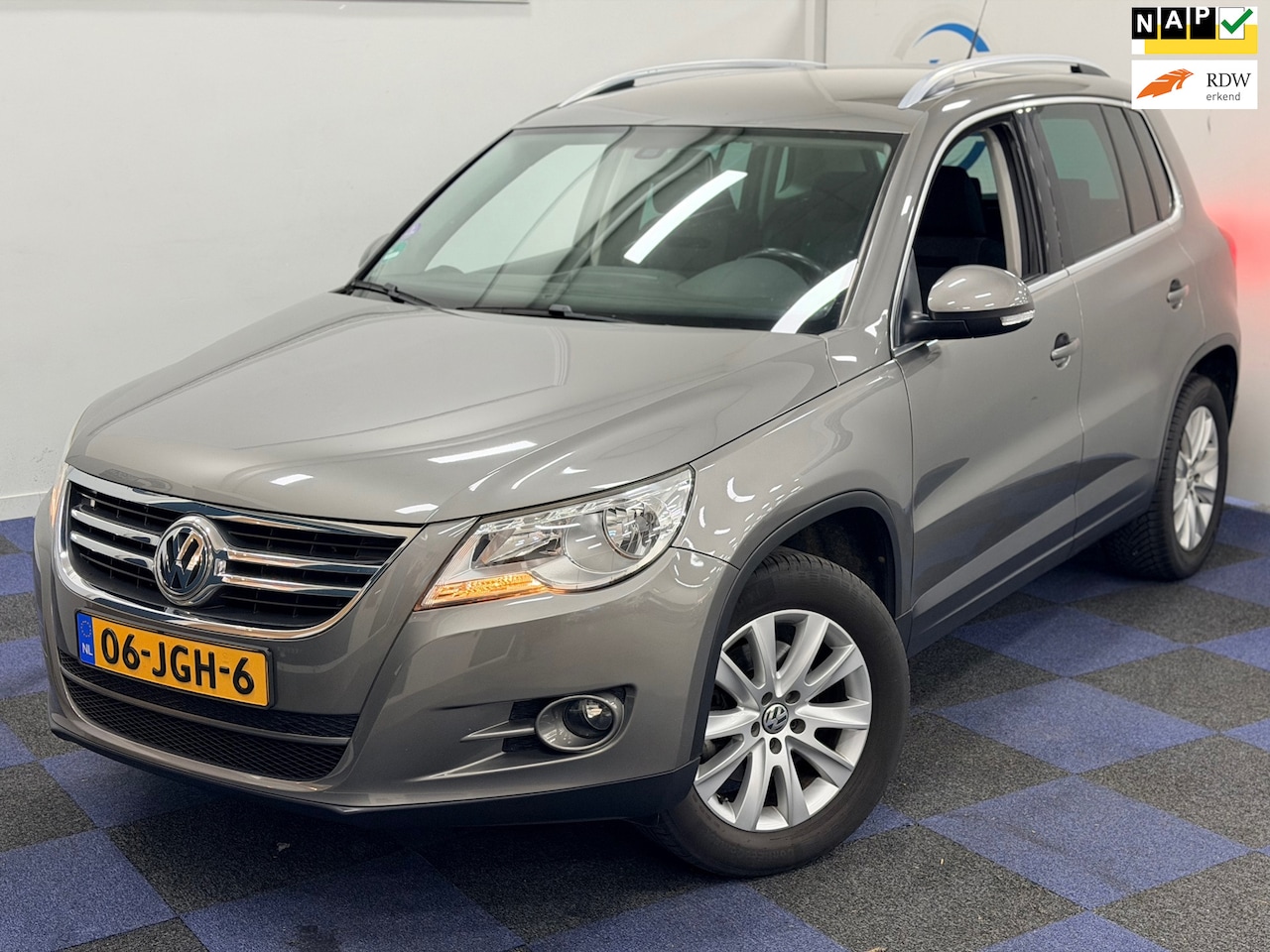Volkswagen Tiguan - 1.4 TSI Sport&Style 4Motion / NETTE AUTO / DEALER ONDERHOUDEN / NAP - AutoWereld.nl