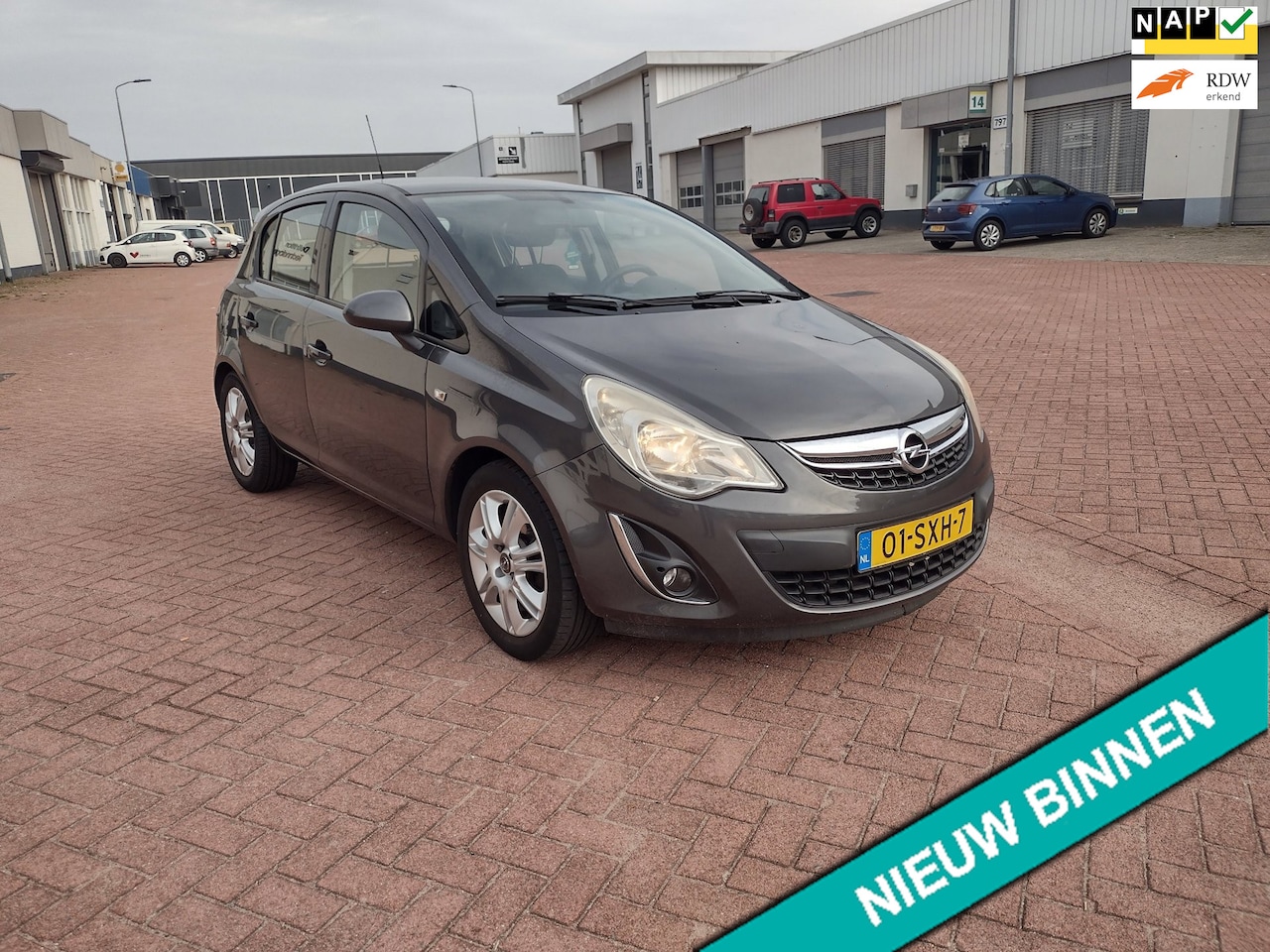 Opel Corsa - 1.2-16V Cosmo MOOIE AUTO BEL 0619590613 5 DRS AIRCO - AutoWereld.nl