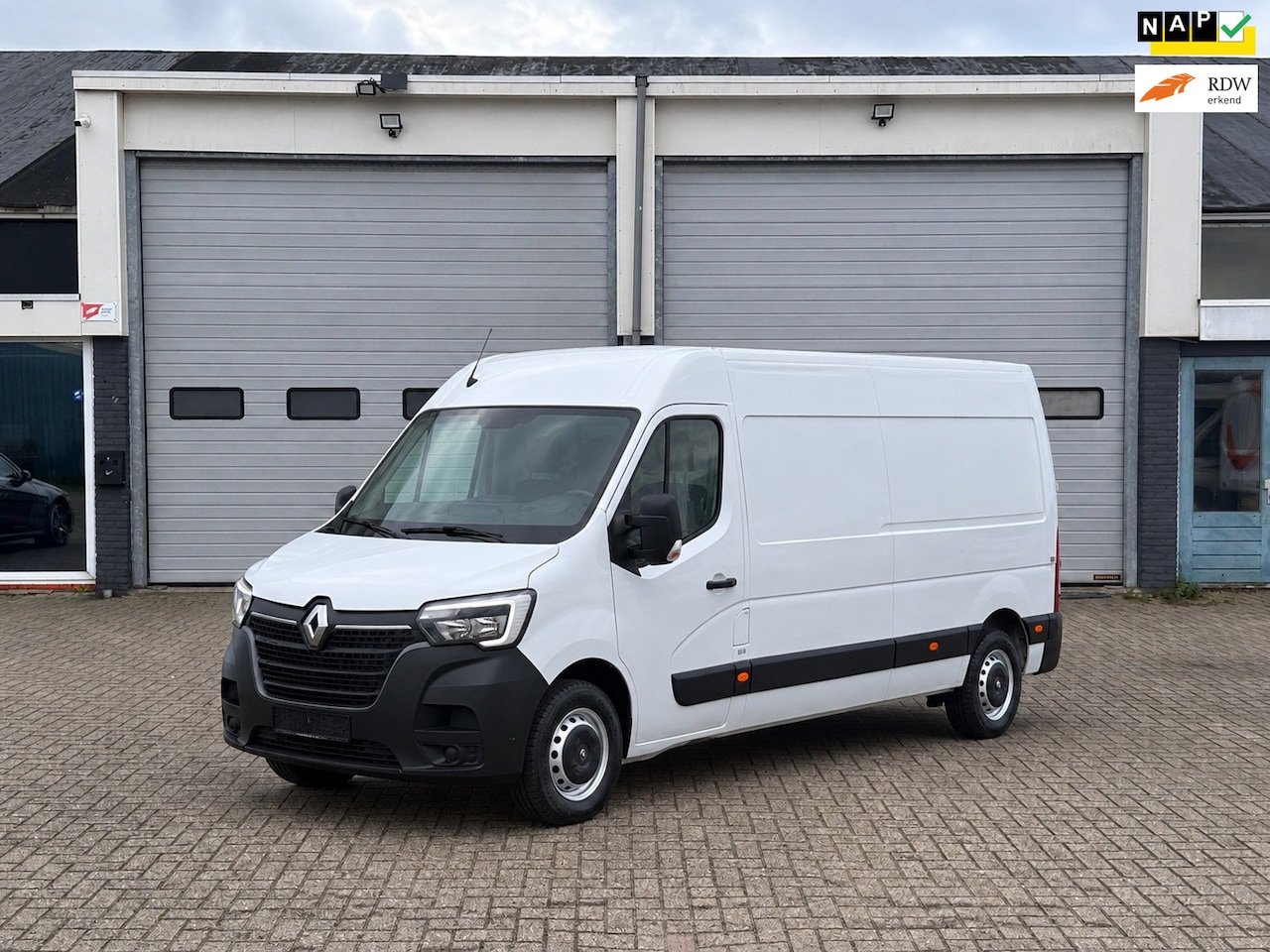 Renault Master - T35 2.3 dCi 135 L3H3 T35 2.3 dCi 135 L3H3 - AutoWereld.nl