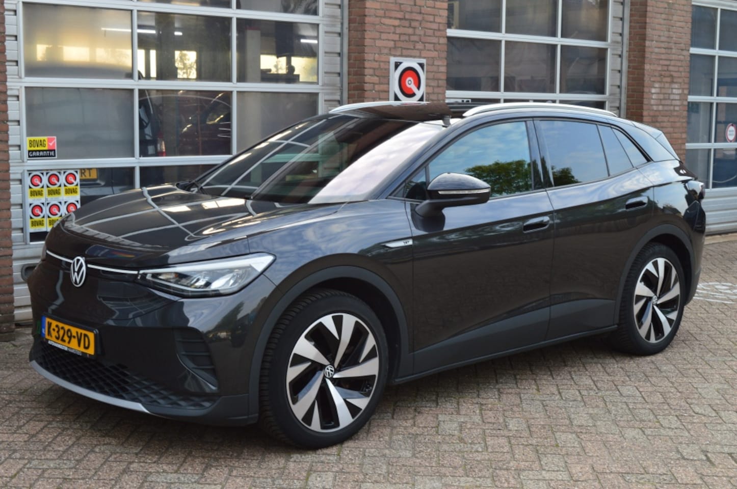 Volkswagen ID.4 - First 77 kWh|Soh 90%|Warmtepomp|Cam|ACC|Trekhaak Elek - AutoWereld.nl