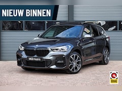 BMW X1 - xDrive25e M-Sport M-Pakket |LED|PANODAK|STOELVERW.|HUD|MEMORY|ELEK. KLEP|TREKHAAK