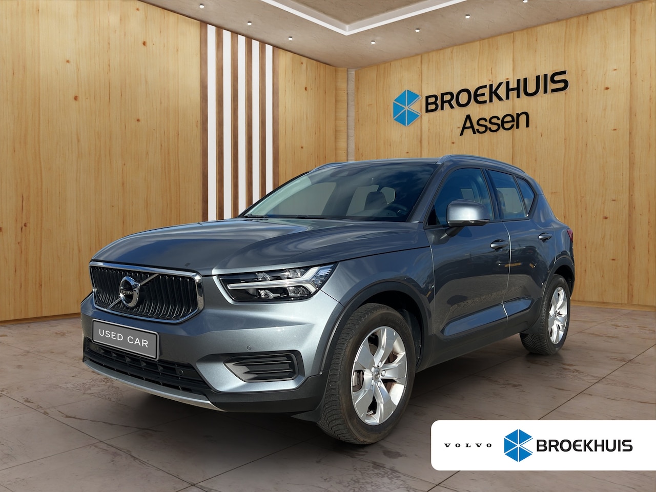 Volvo XC40 - 1.5 T3 Momentum | BLIS | Camera | Trekhaak Elektrisch Wegklapbaar | Cruise Control | DAB | - AutoWereld.nl