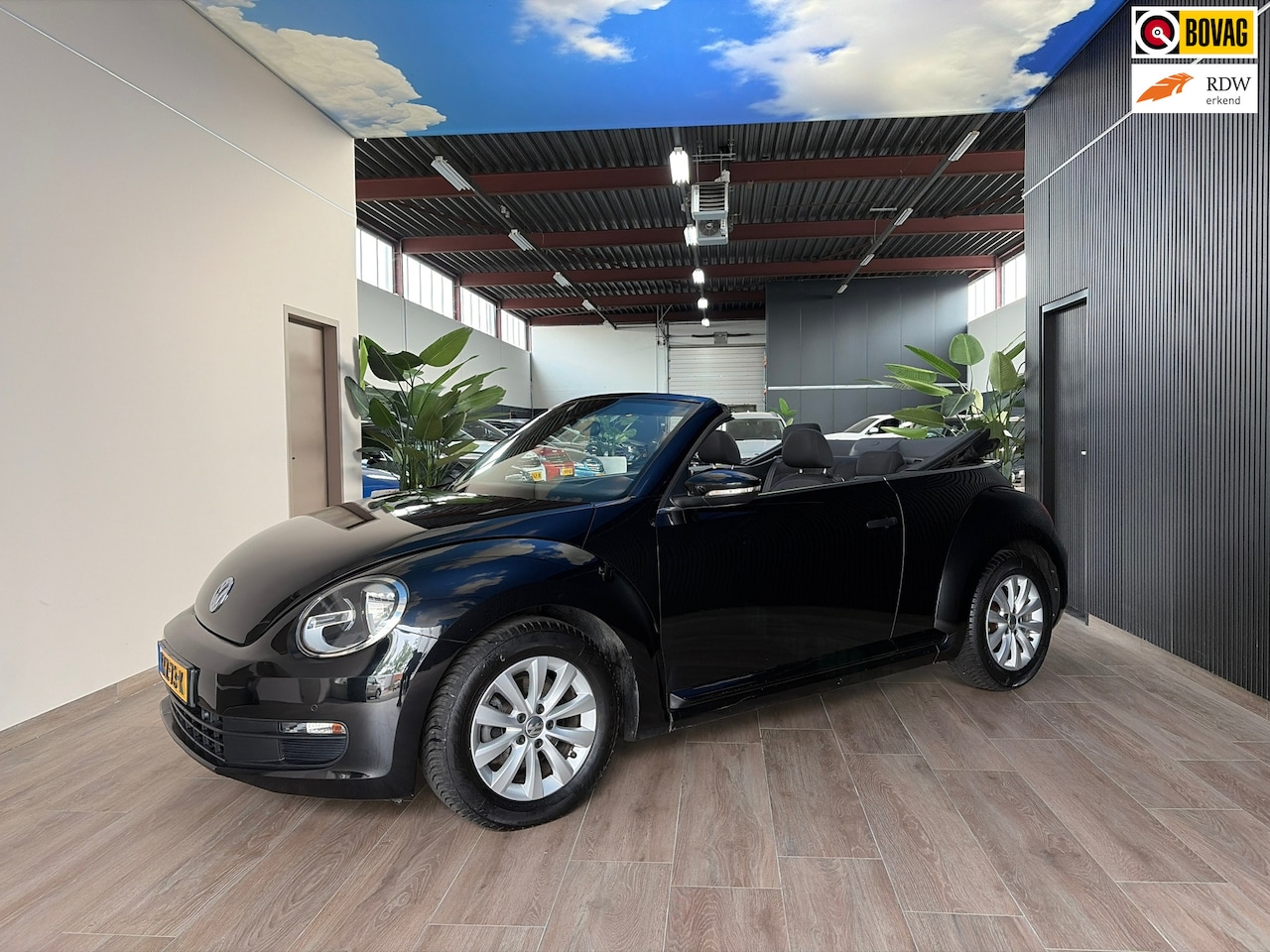 Volkswagen Beetle Cabriolet - 1.2 TSI Design 1.2 TSI Design, Apple carplay/camera/stoelverw/weinig KM. - AutoWereld.nl