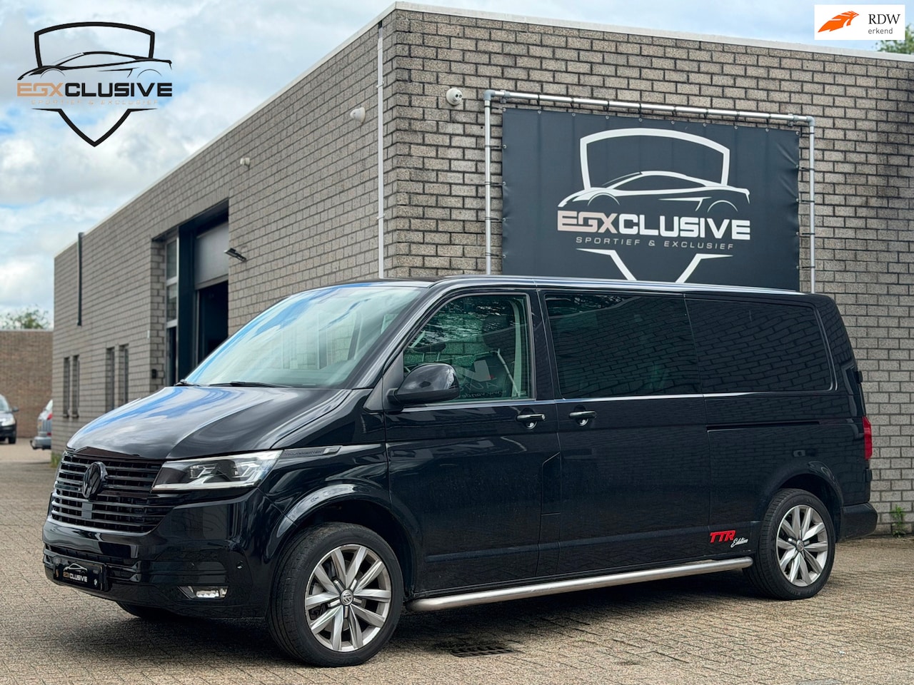 Volkswagen Transporter - 2.0 TDI L2H1 DC PANO|SOFTCLOSE|ACC|TTR Edition| - AutoWereld.nl