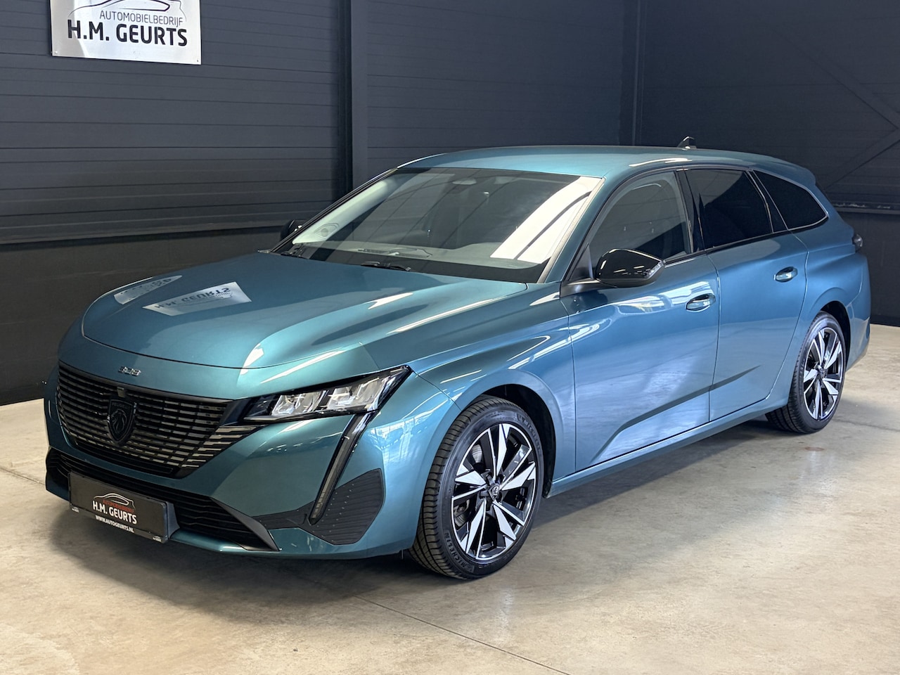 Peugeot 308 SW - 1.2 T Allure Navi Camera Clima Zeer Nette Auto! - AutoWereld.nl