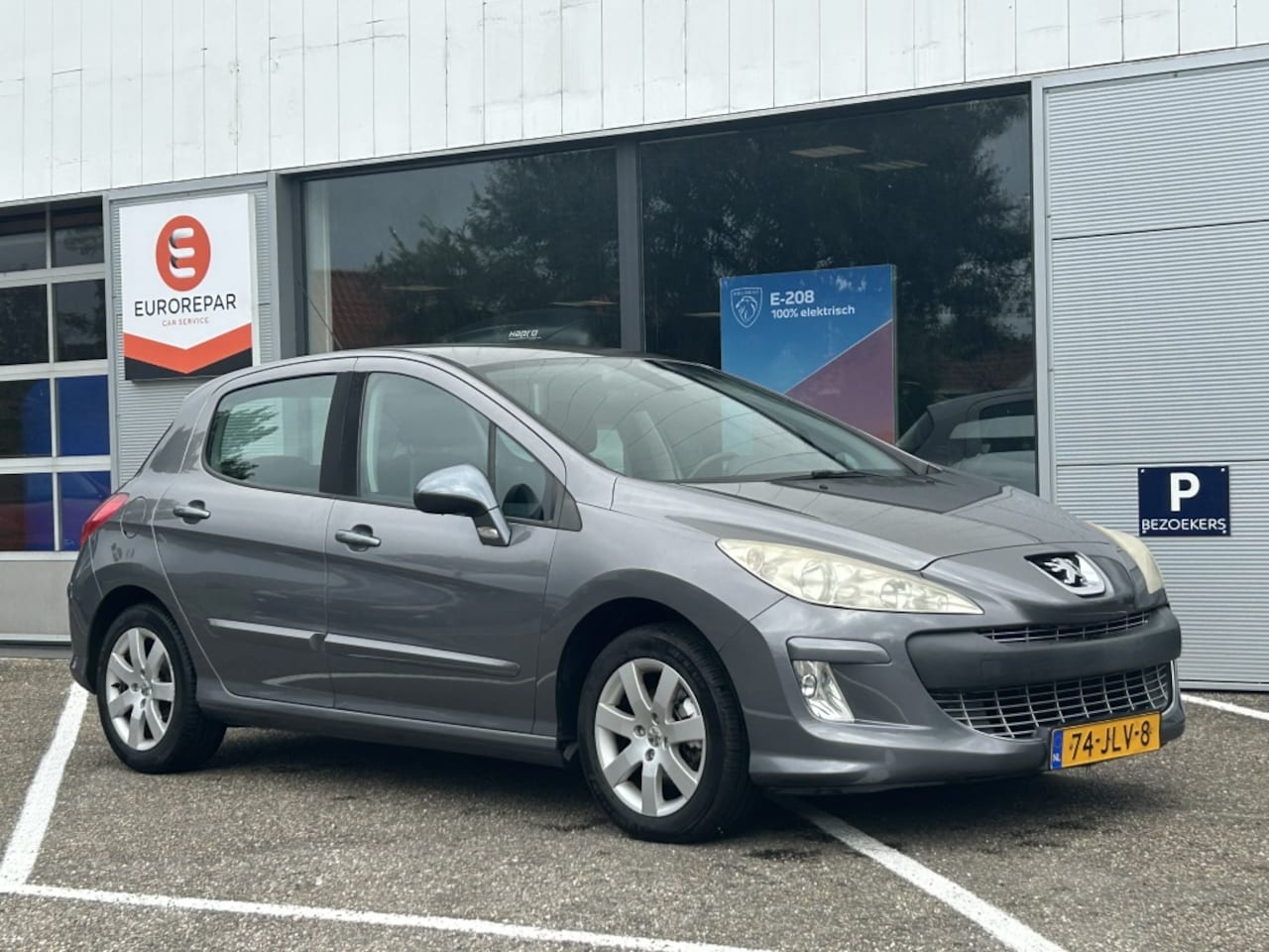 Peugeot 308 - STYLE 1.6 VTI 16V 5-DRS AUTOMAAT Trekhaak | Cruise control | LM-velgen - AutoWereld.nl